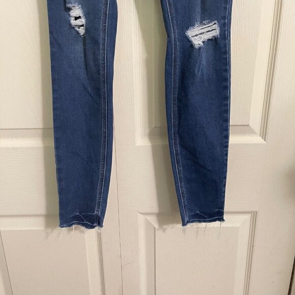 Old Navy Women's Dark Distressed Rockstar Super Skinny Jeggings Mid Rise Jeans 2 - Picture 6 of 9